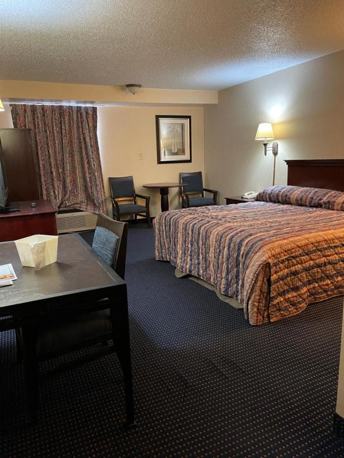Budget Inn Temple Hills Exterior foto